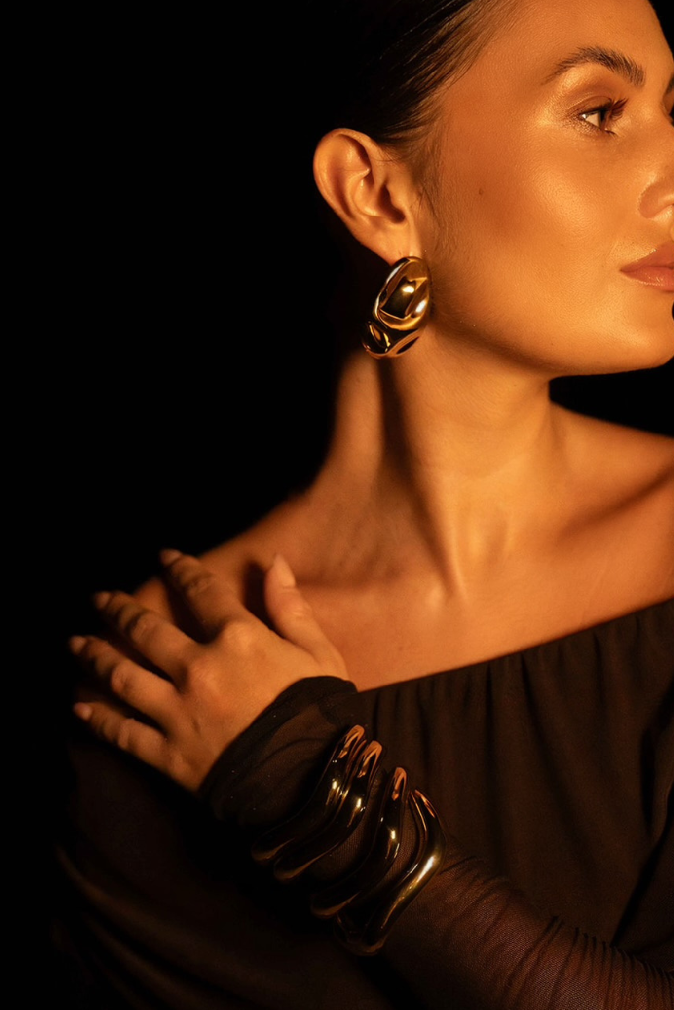 Zoya 18k Gold Plated Hammered Statement Earrings